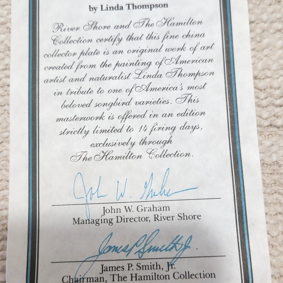 PURPLE FINCHES PLATE BY LUNDA THOMPSON - Picture 4 of 6